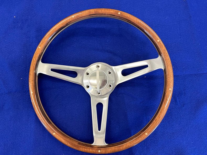 14" Wood and Chrome Classic Steering Wheel