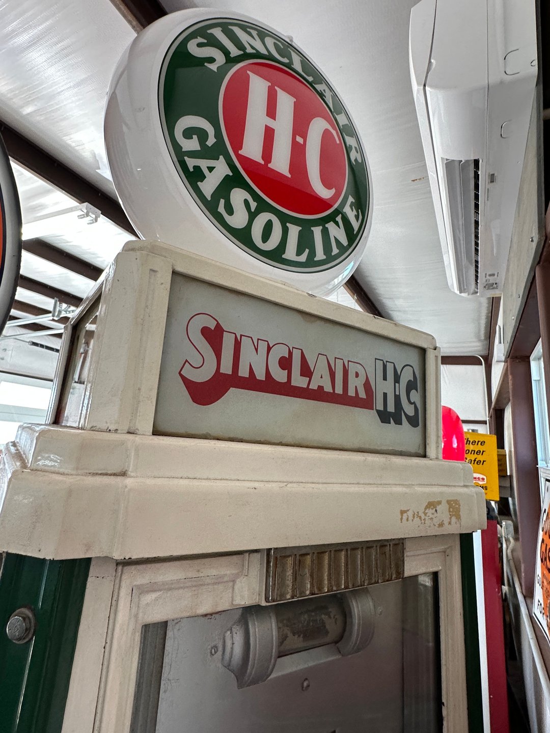 Original 1930s Bennett Model 76 Sinclair Dino Gas Pump