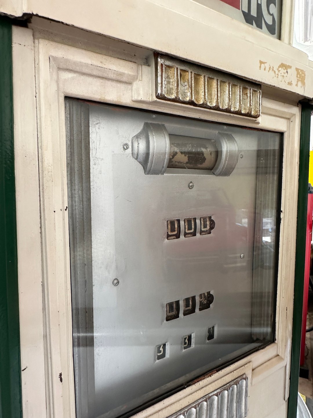 Original 1930s Bennett Model 76 Sinclair Dino Gas Pump