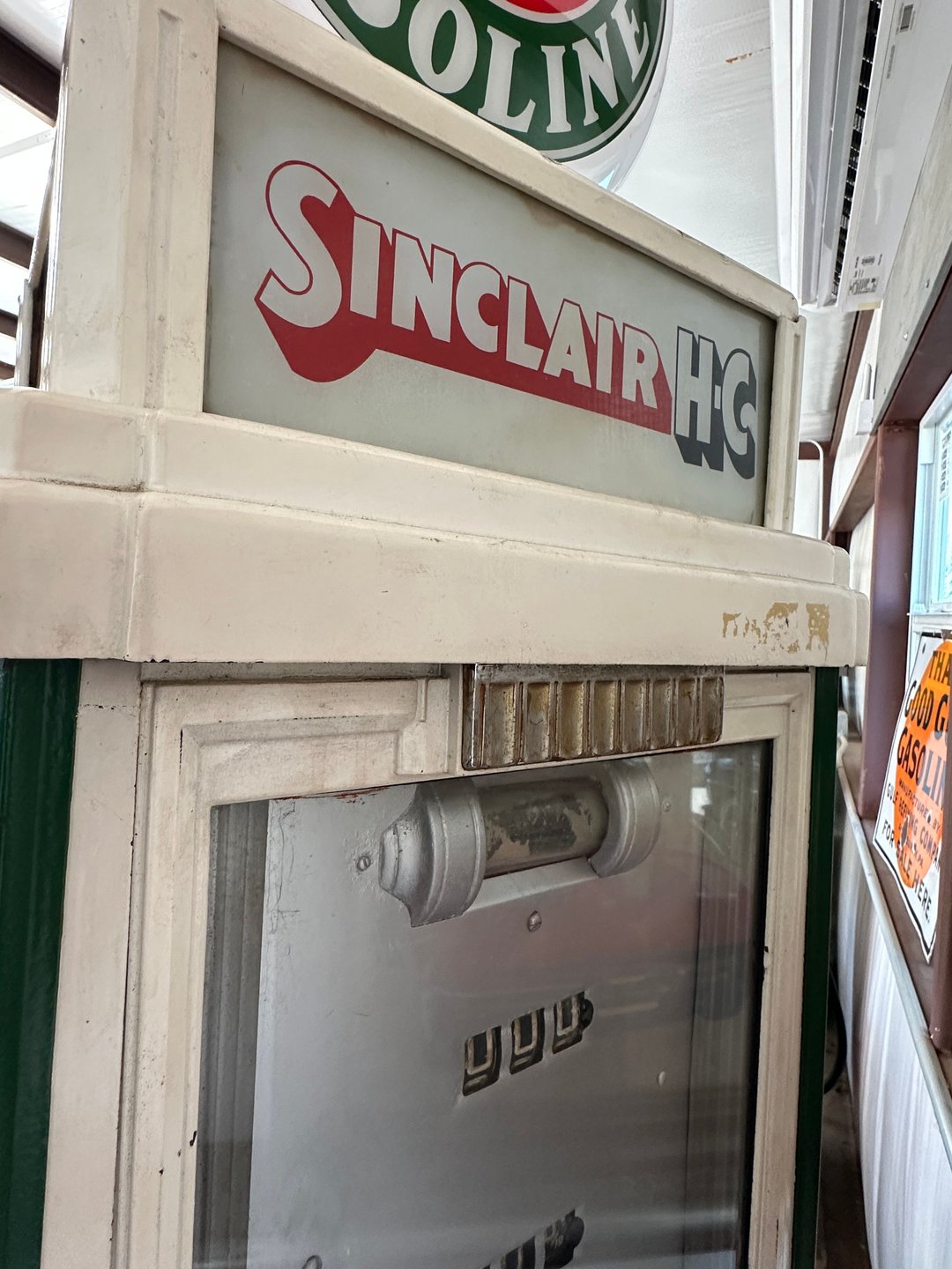 Original 1930s Bennett Model 76 Sinclair Dino Gas Pump
