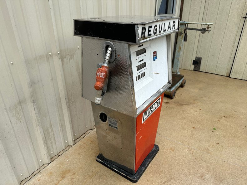 1970s Tokheim Model 1150ATS-RC-PR Vintage Gas Pump