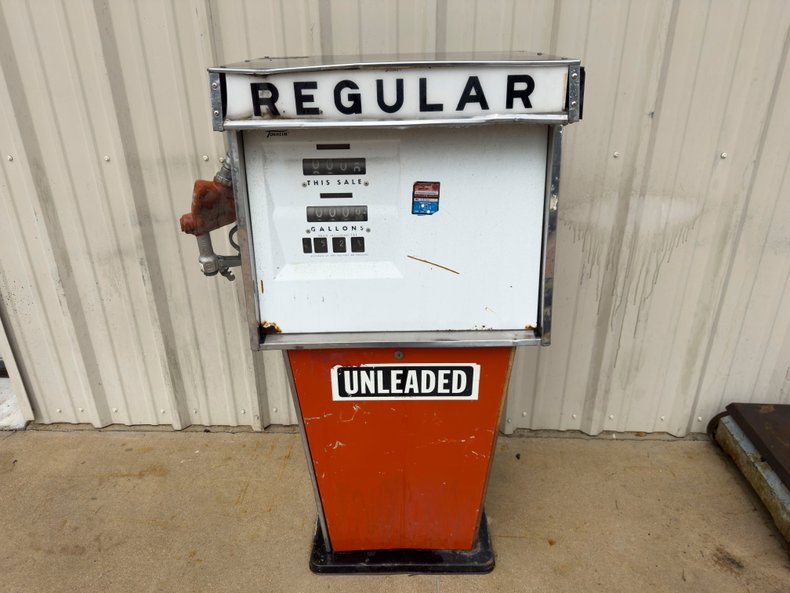 1970s Tokheim Model 1150ATS-RC-PR Vintage Gas Pump