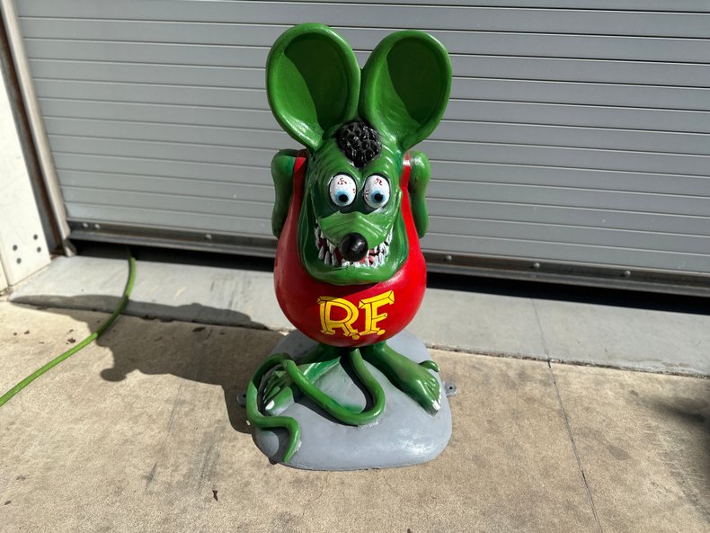 3 ft Tall Rat Fink Statue