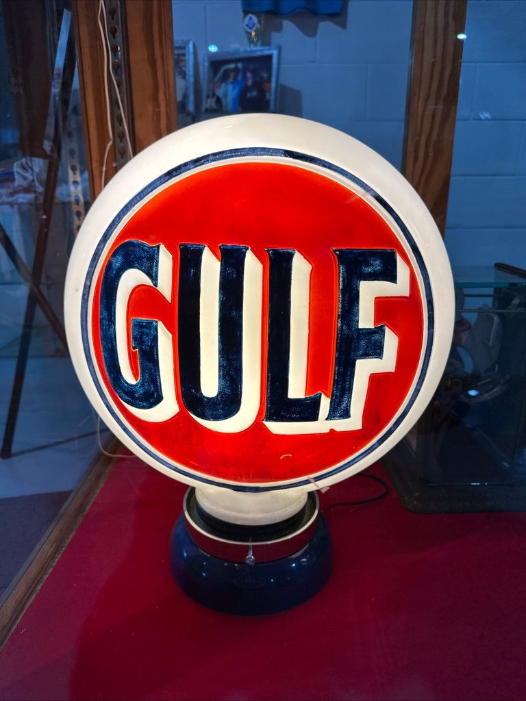 30's Original Gulf Gas Pump Globe