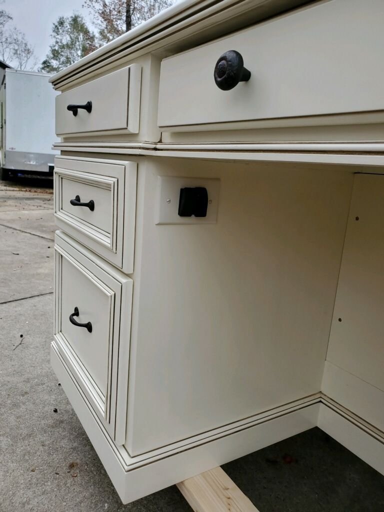 '48 Ford F-100 Truck Desk