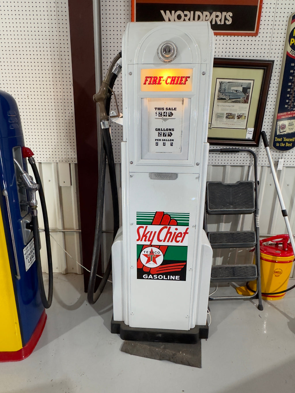 Restored Wayne Texaco Fire Cheif Gas Pump