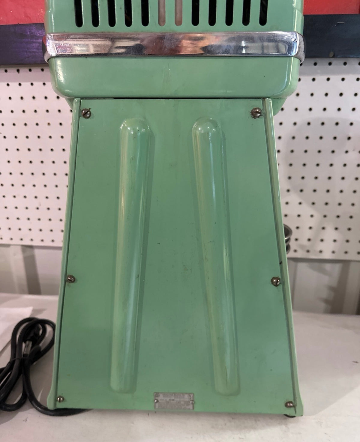 Hamilton Beach Model 40DM Triple-Spindle Commercial Milkshake Mixer — Jadeite Green