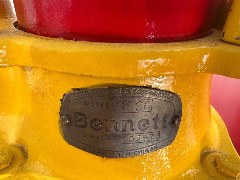 1920's Bennett 3506 Magnolia Oil Triple Lubster