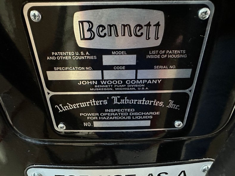 Bennett Model 700 Harley Davidson Gas Pump