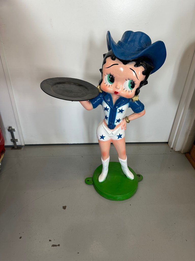 Dallas Cowboys Betty Boop Cast Aluminum Statue – 36" Tall