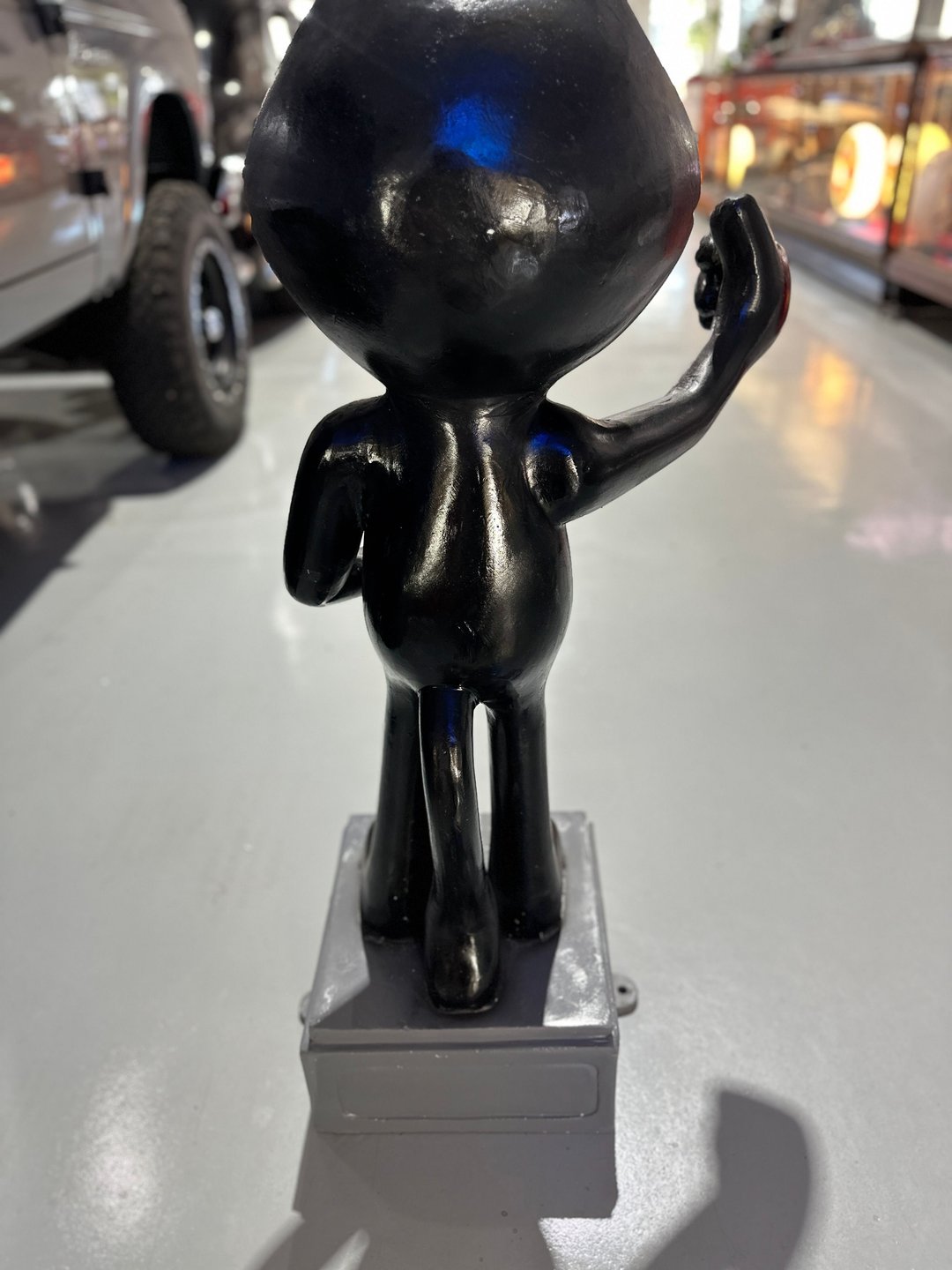 43” Tall Felix the Cat Statue