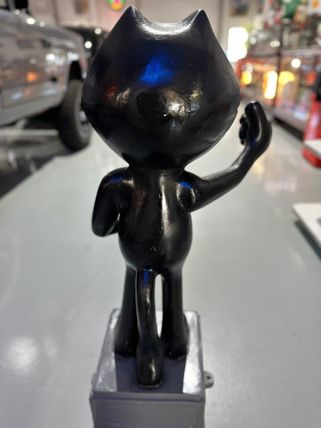 43” Tall Felix the Cat Statue