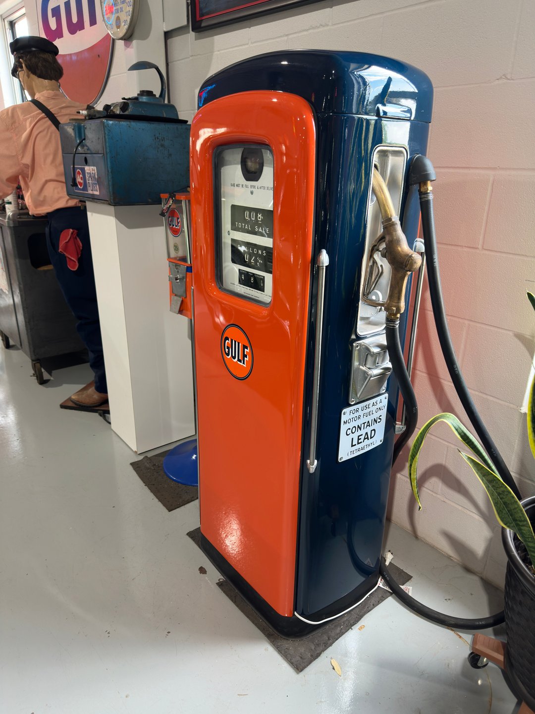 Restored Martin Schwartz Model 80 Gulf Gasoline Pump