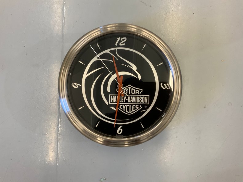 Vintage Harley-Davidson Bulova Clock – Black & Silver