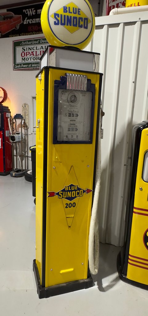 Restored Sunoco Dynafuel Wayne Model 80 Gas Pump – Late 1940s
