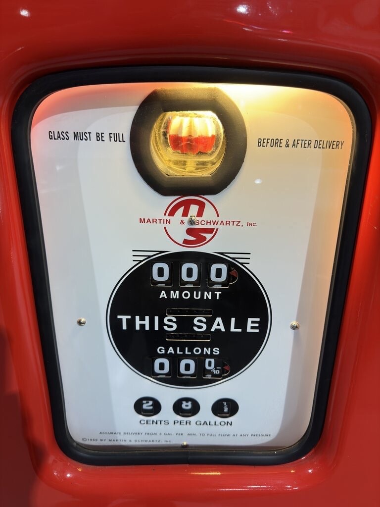 Vintage Martin & Schwartz Model 80 Gas Pump – Mobilgas Special