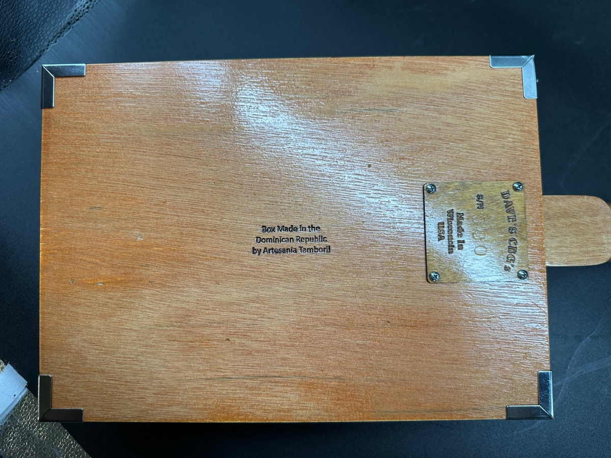New Orleans Cigar Factory Electric Cigar Box Guitar – Red