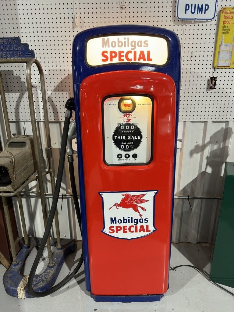 Vintage Martin & Schwartz Model 80 Gas Pump – Mobilgas Special