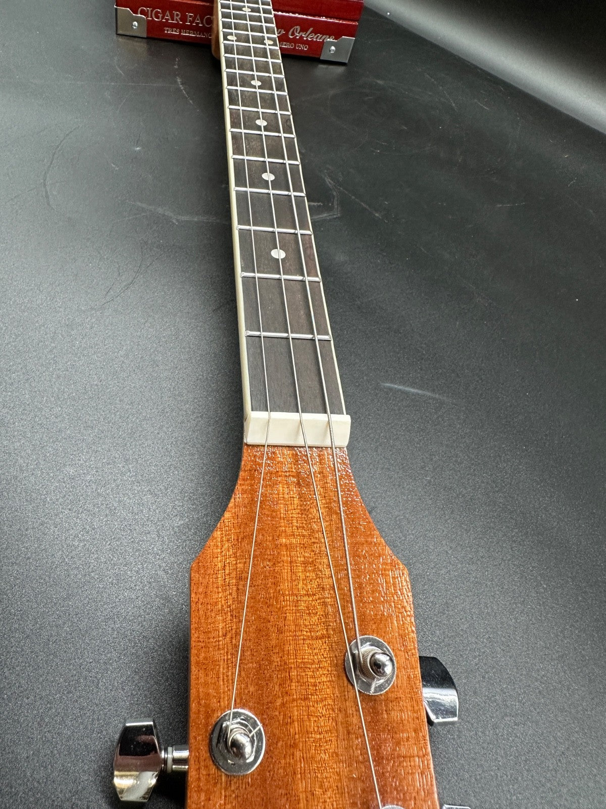 New Orleans Cigar Factory Electric Cigar Box Guitar – Red