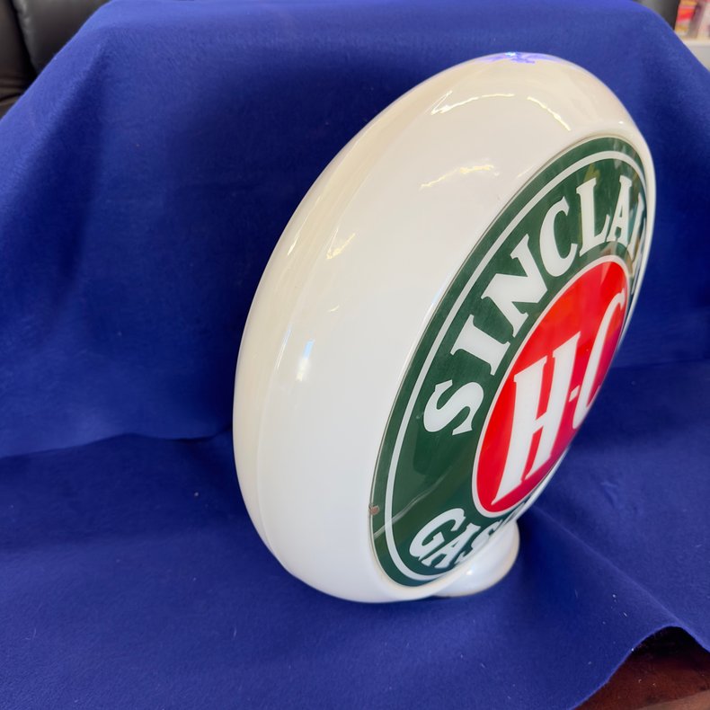 Sinclair Glass Gas pump Globe