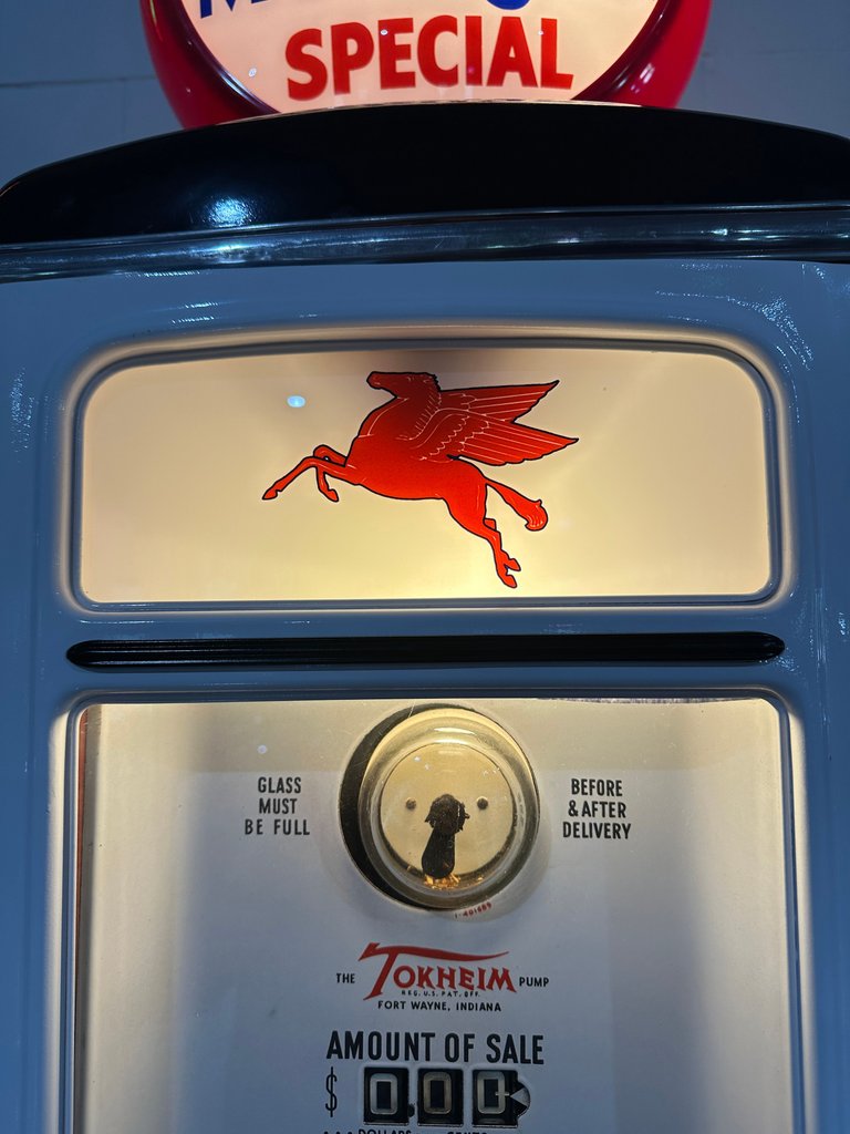 Mobil Oil Tokheim Model 39 Restored Gas Pump circa 1940-50’s