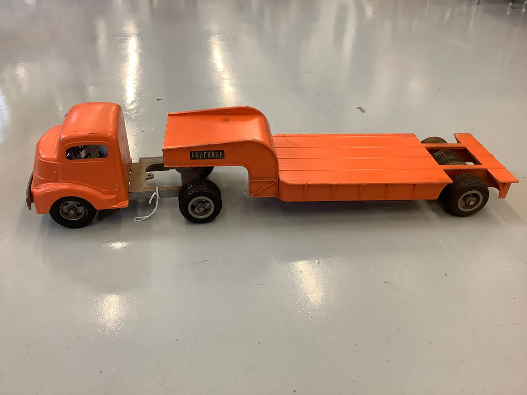 Vintage 1946 Smith-Miller GMC semi & Fruehauf Semi Trailer