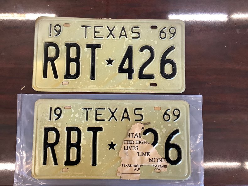 Vintage NOS 1969 Texas License Plates — RBT 426 (426 HEMI)