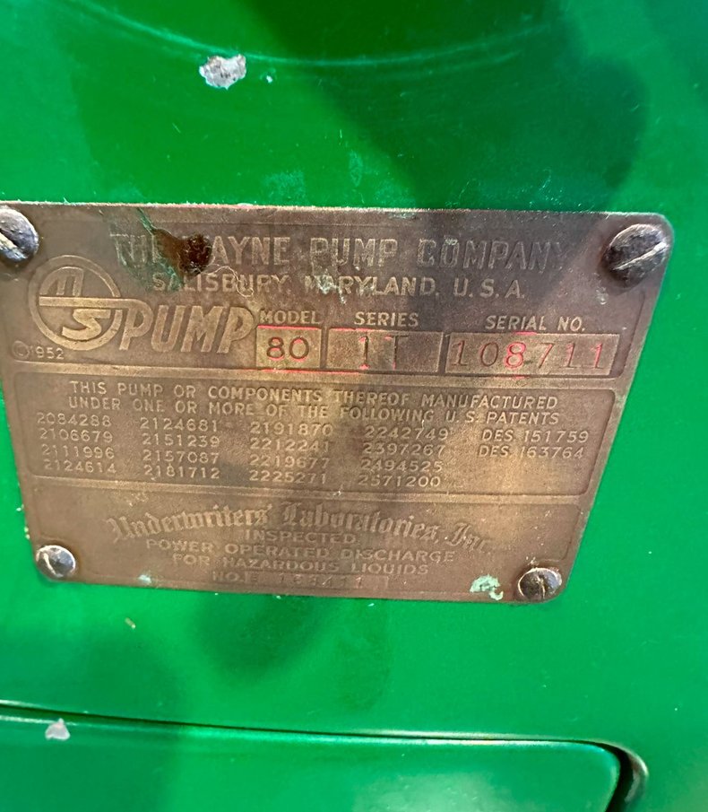 Wayne Model 80 Sinclair Gas Pump